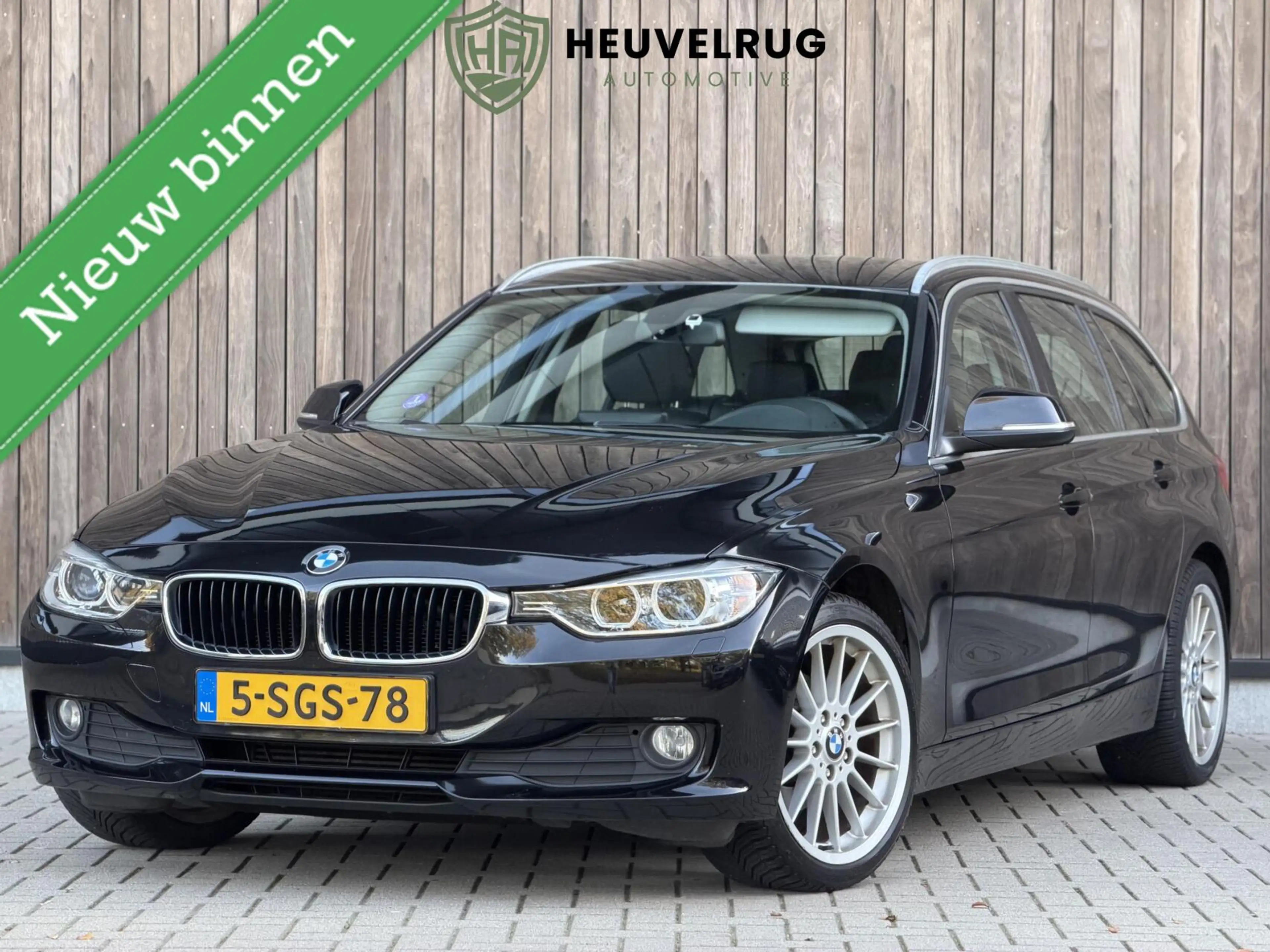 BMW 316 3-serie Touring 316i High Executive | Leder | Trek
