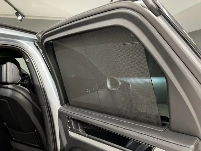 Porsche Cayenne view 28