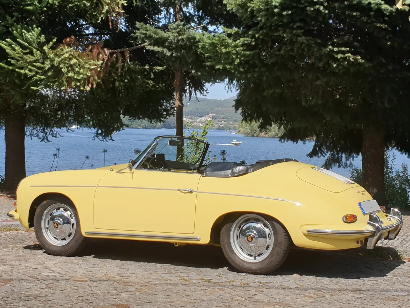 Porsche 356 T5 Roadster Amarillo - 1