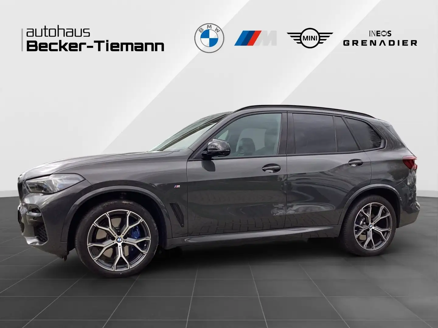 BMW X5 xDrive40d 21" / AHK / Pano /  Sitzbelü / Standheiz Grau - 1