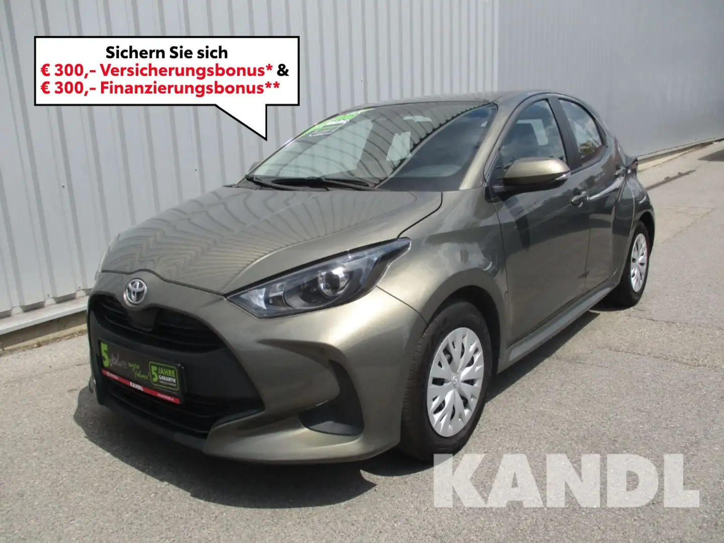 Toyota Yaris 1.0 Active ACC+Navi+Fernlichtass.+Kam. Braun - 1