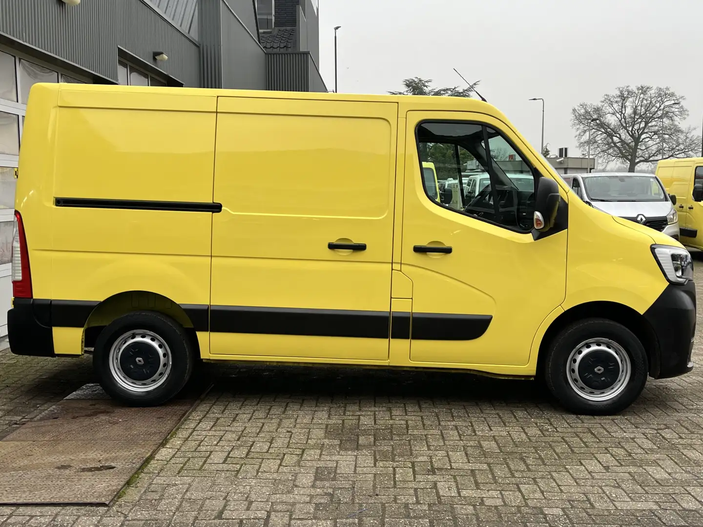 Renault Master T28 2.3 dCi 135 L1H1 Airco Cruise controle Trekhaa Жовтий - 2