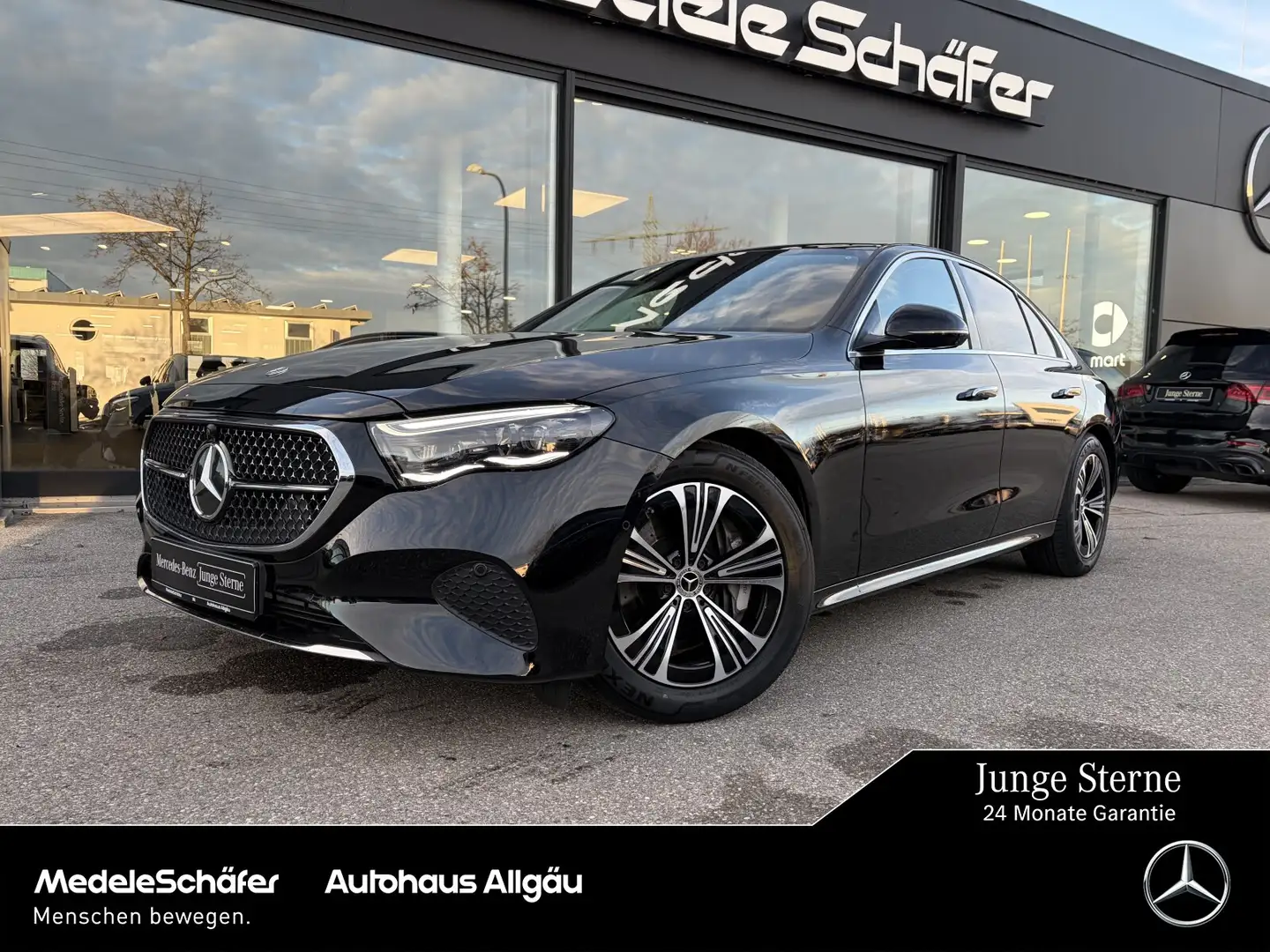 Mercedes-Benz E 450 E 450 4M Avantgarde LEDER Sitzklima D-Light 360° Schwarz - 1