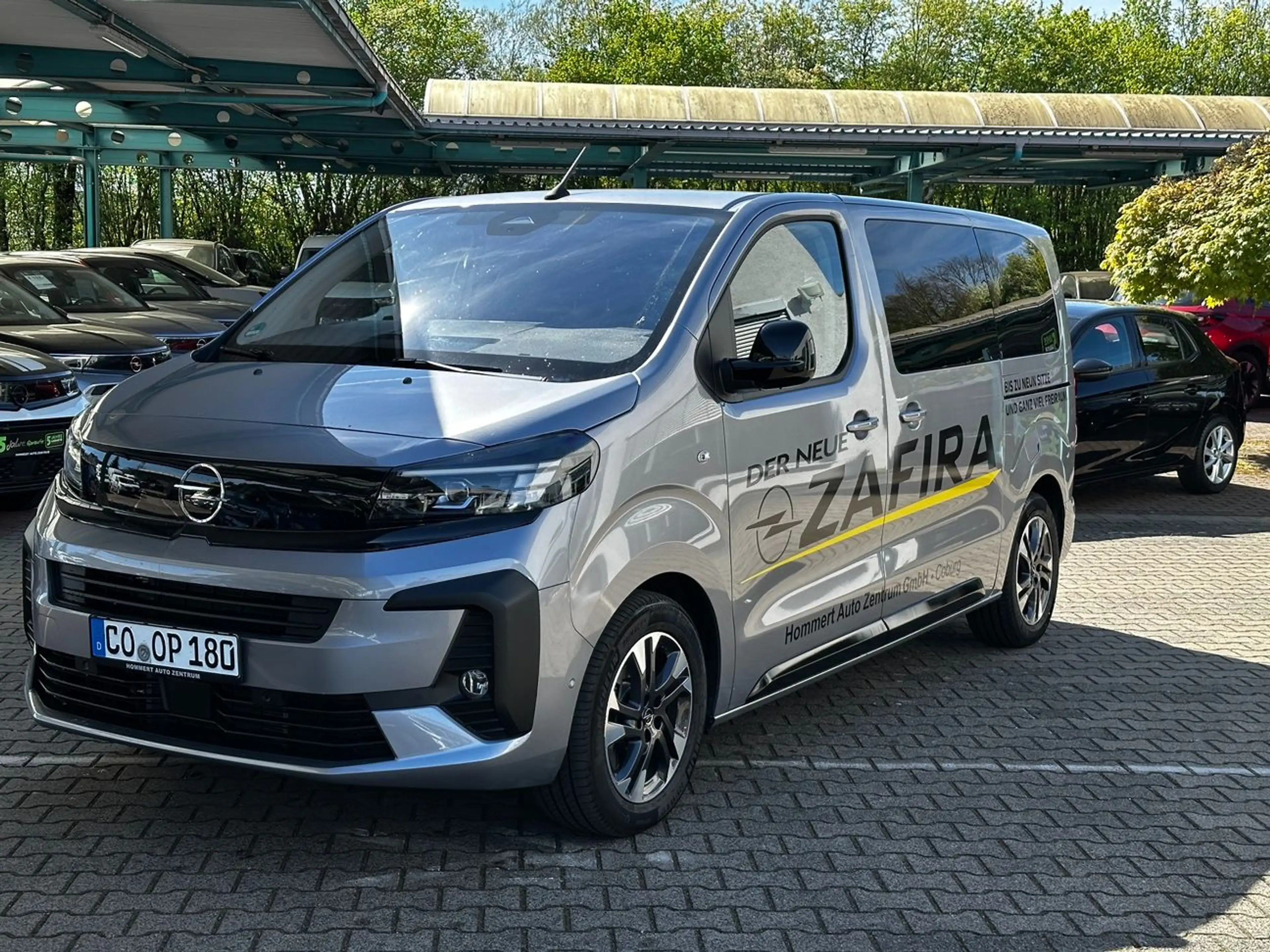 Opel Zafira Life 2.2 Diesel Edition #AHK#Kamera#NAVI# — photo 2