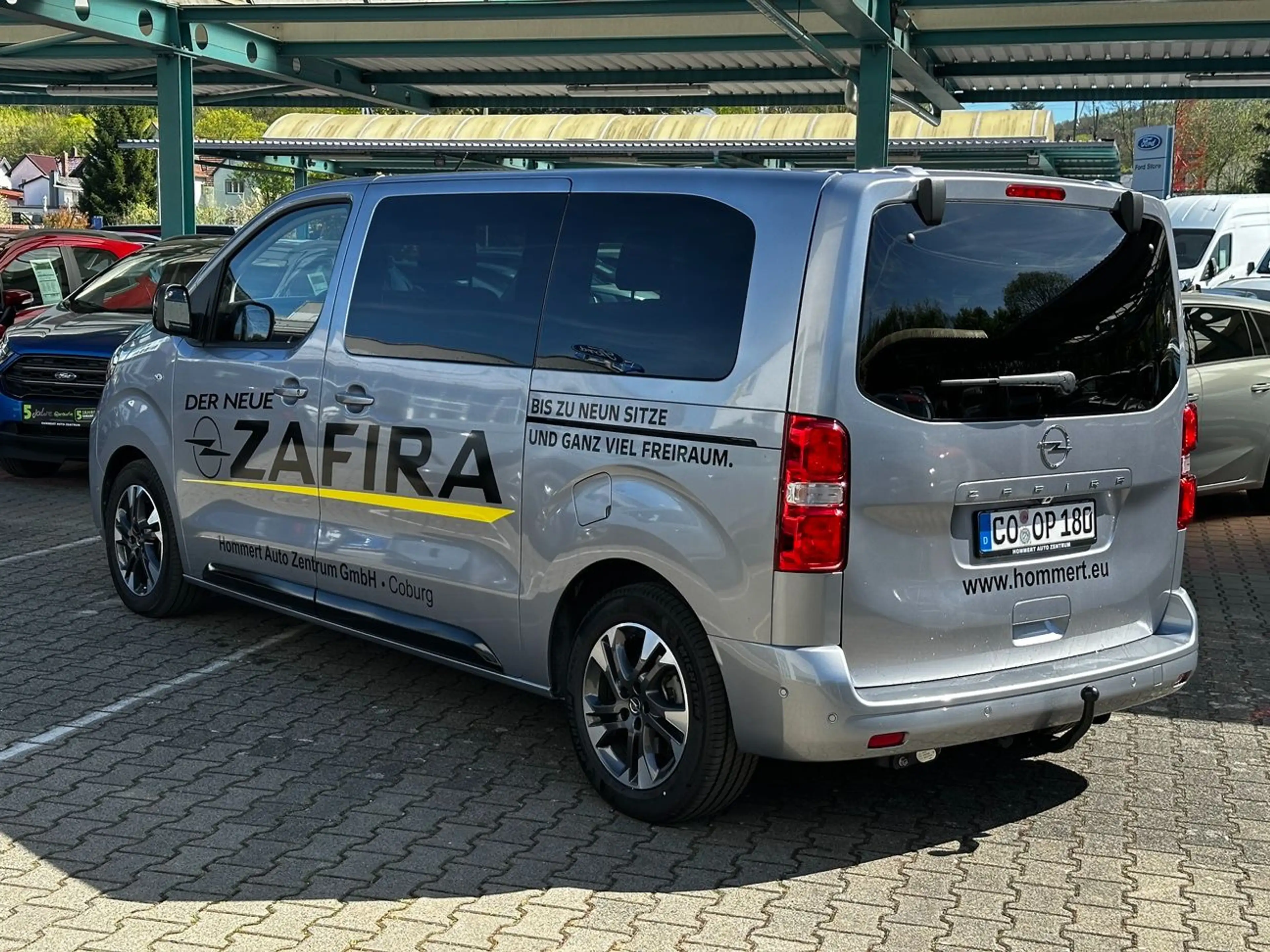 Opel Zafira Life 2.2 Diesel Edition #AHK#Kamera#NAVI# — photo 12