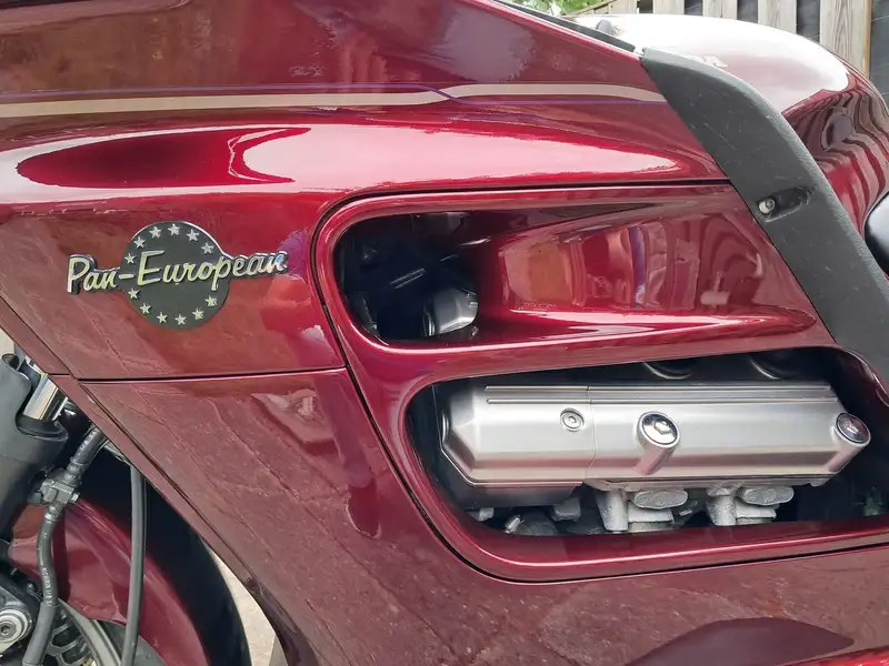 Honda Pan European - foto 3