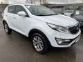Kia Sportage 2.0i Vision 2WD Navi Einparkhilfe Berganfahrassist Weiß - thumbnail 4
