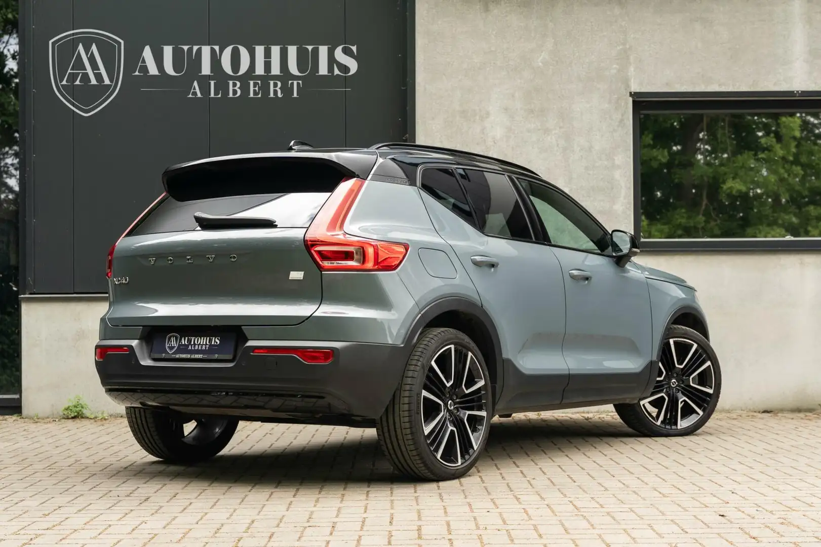 Volvo XC40 1.5 T5 Recharge R-Design 21' H&K Pano Memory ACC Grijs - 2
