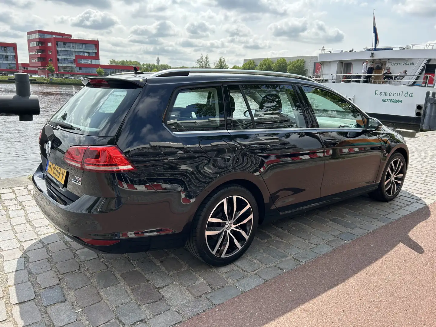 Volkswagen Golf Variant 1.4 TSI Business Edition Connected automaat airco/ Zwart - 2