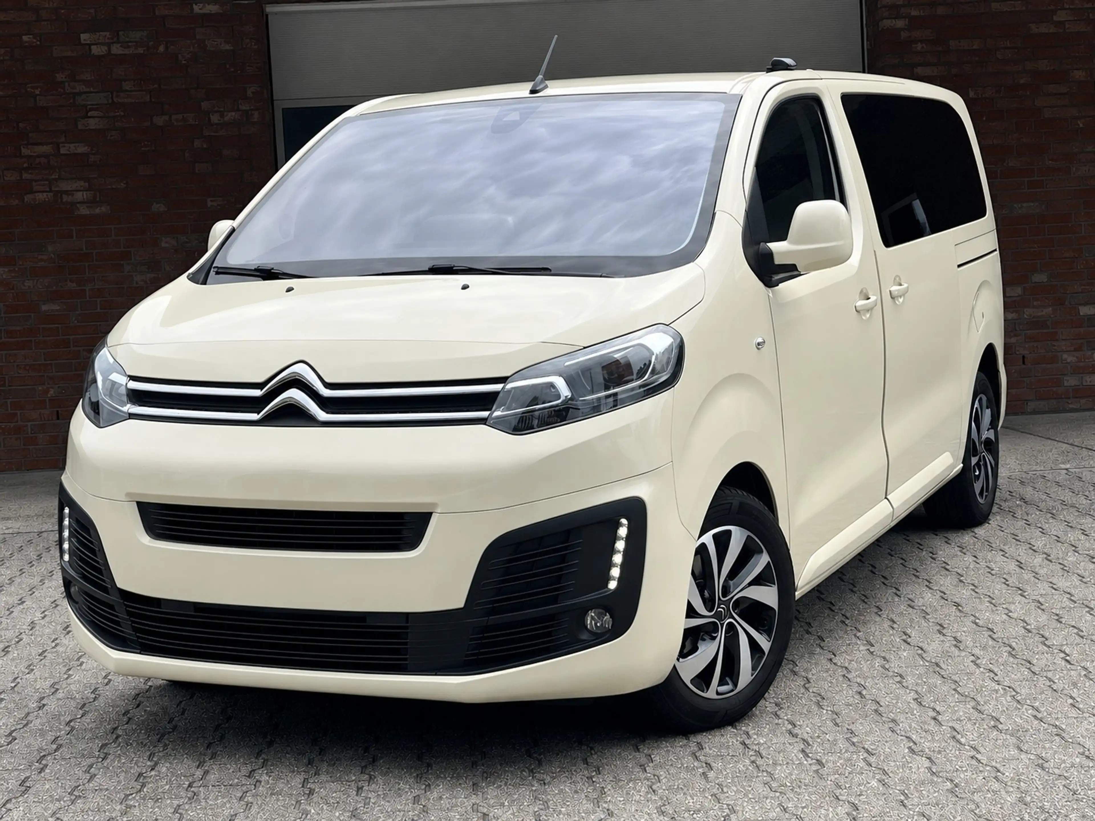 Citroen Spacetourer SpaceTourer Taxiausstattung, nicht als Taxi genutz