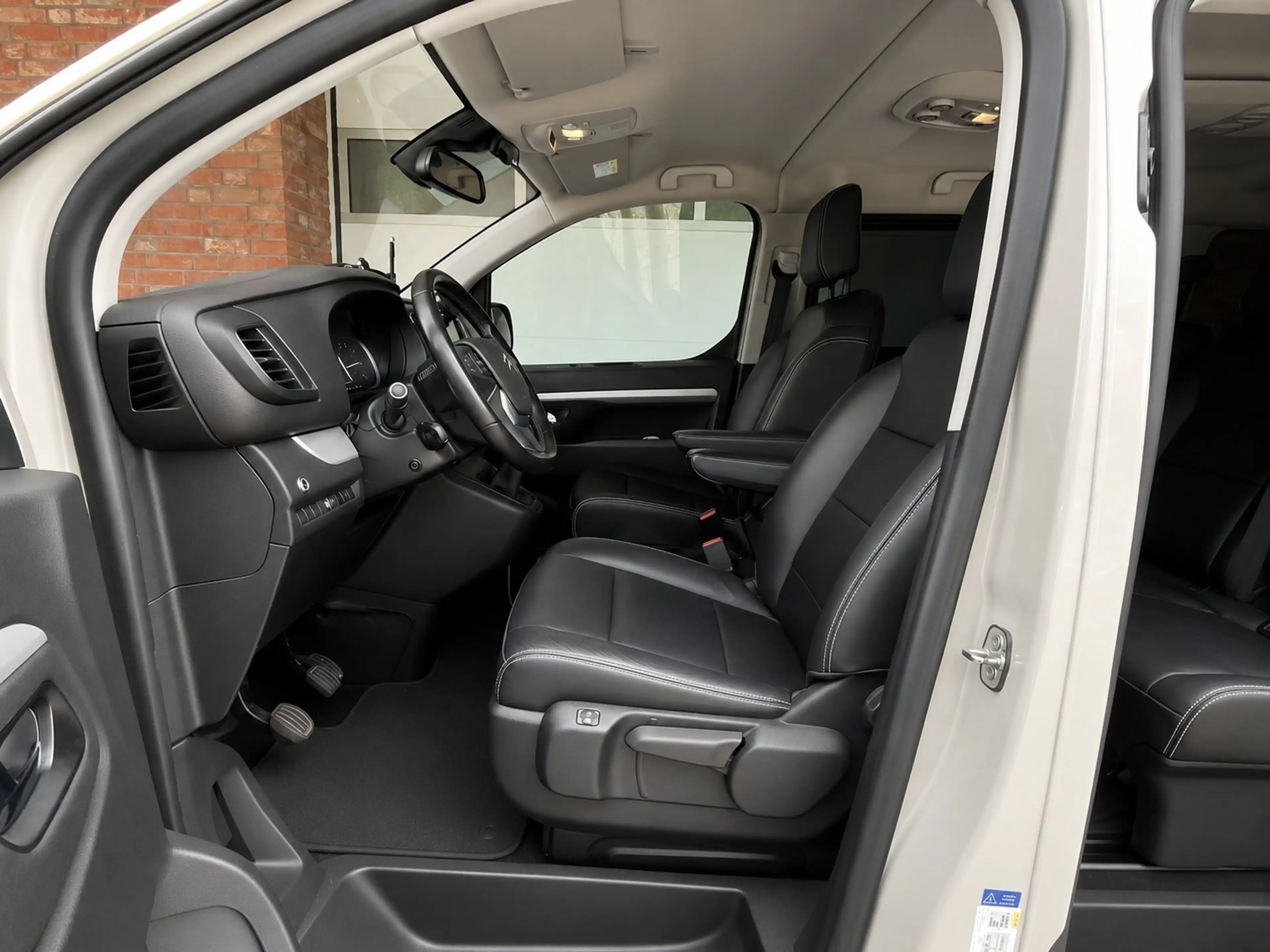 Citroen Spacetourer SpaceTourer Taxiausstattung, nicht als Taxi genutz — photo 5