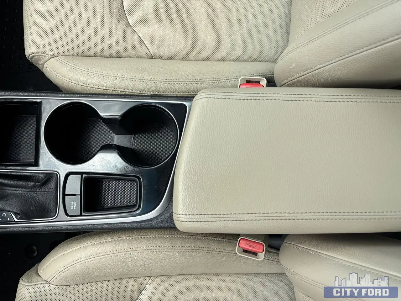 Hyundai SONATA снимка Hyundai SONATA