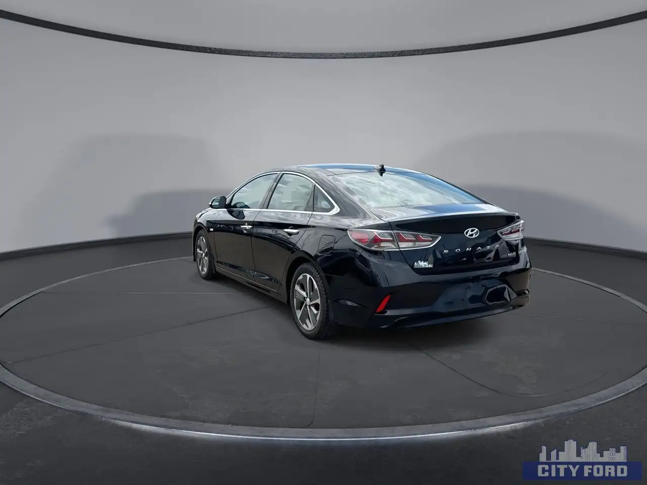 Hyundai SONATA снимка Hyundai SONATA