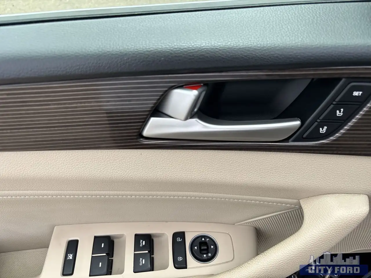 Hyundai SONATA снимка Hyundai SONATA