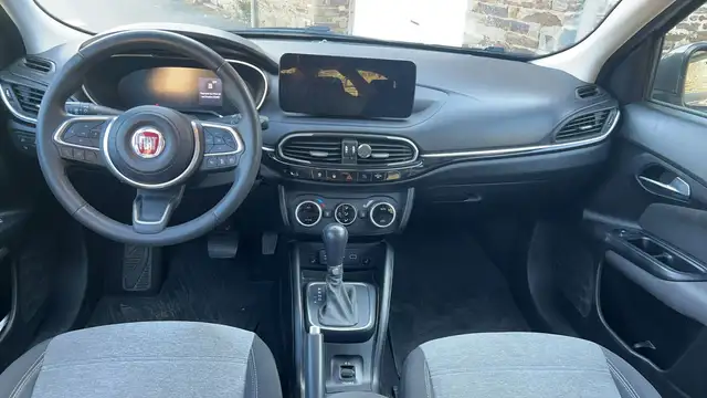 Fiat Tipo view 11