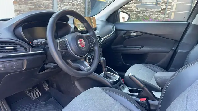 Fiat Tipo view 8