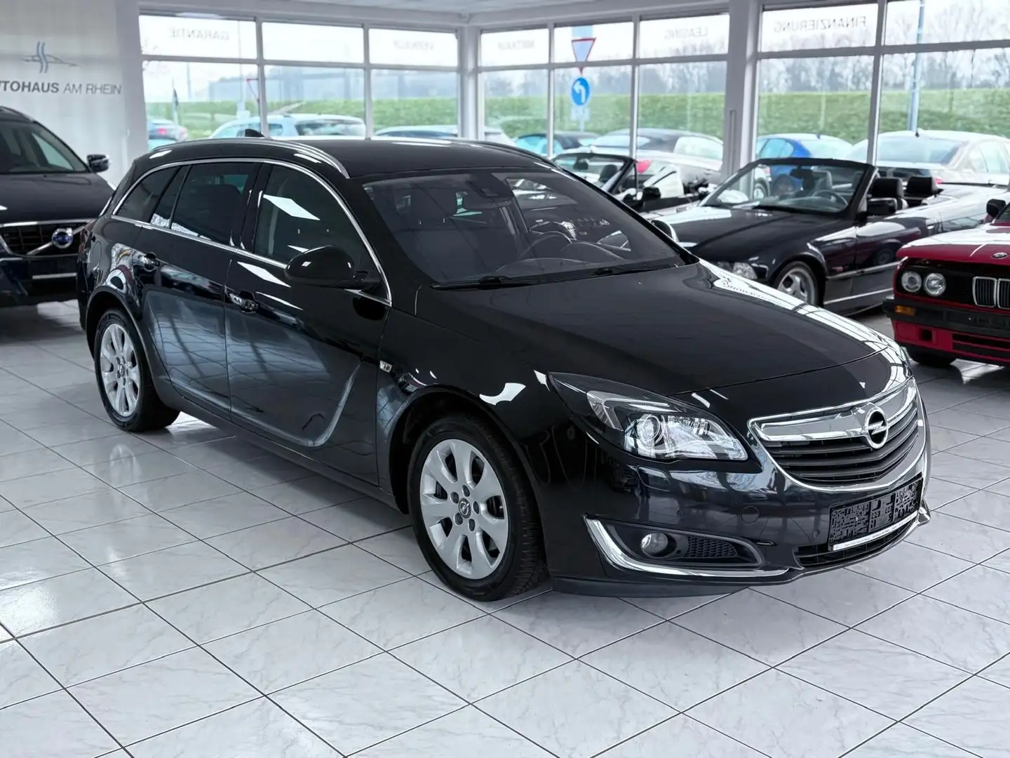 Opel Insignia A Sports+Aut+Navi+Tempomat+SHZ+Kamera Noir - 1