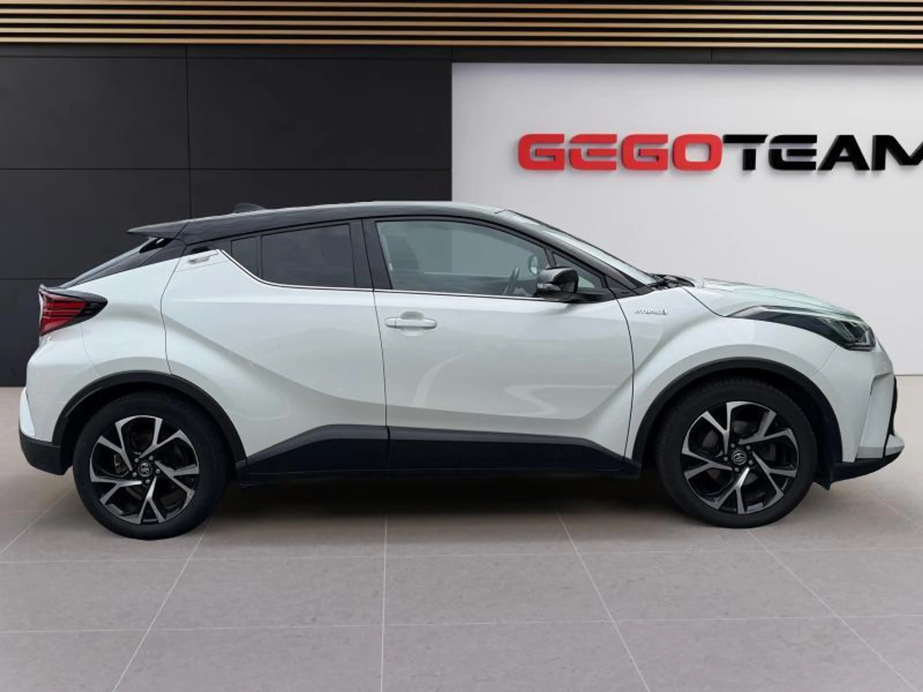 Toyota C-HR C-LUB BI-TONE — photo 7