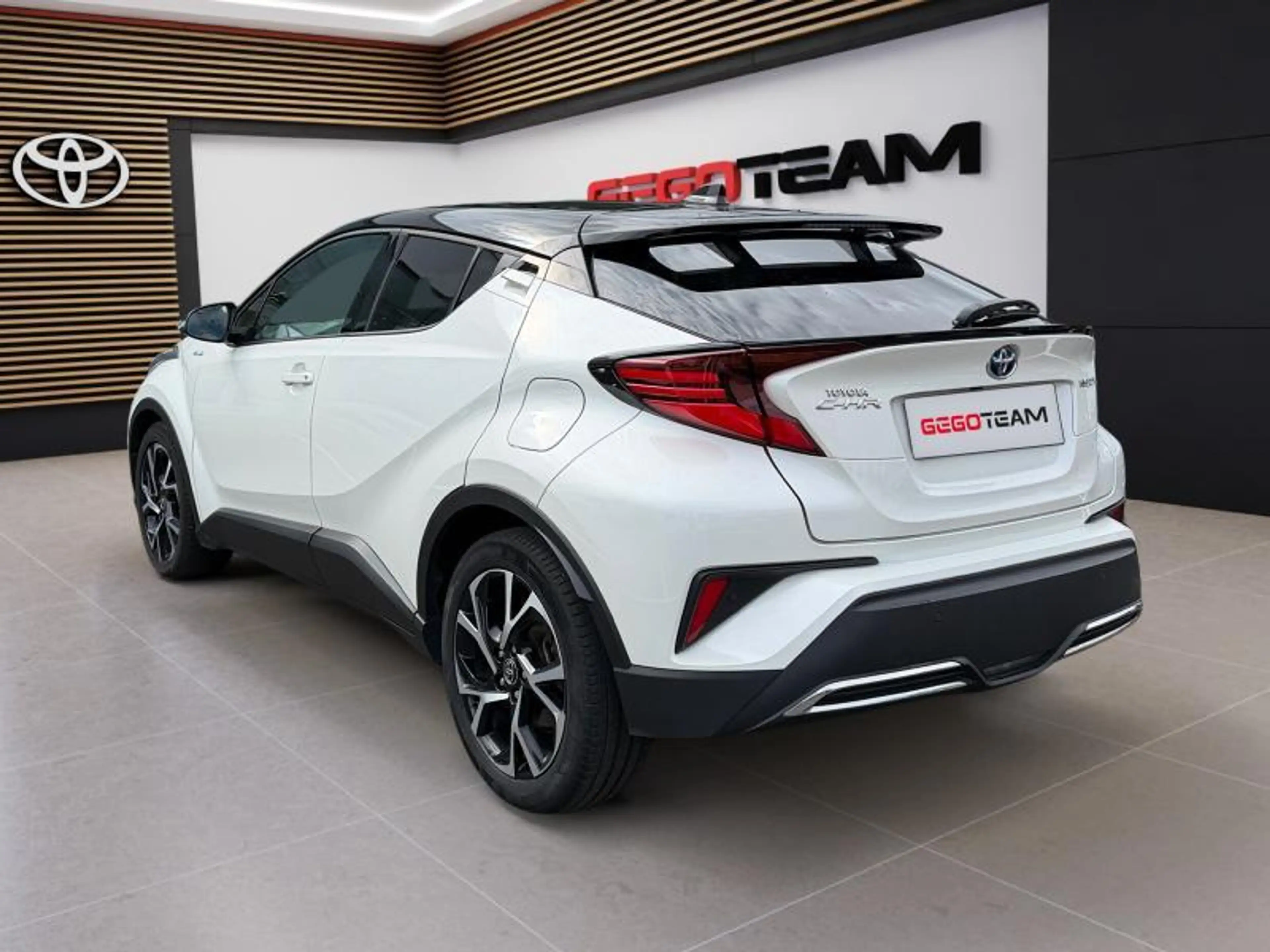 Toyota C-HR C-LUB BI-TONE — photo 4
