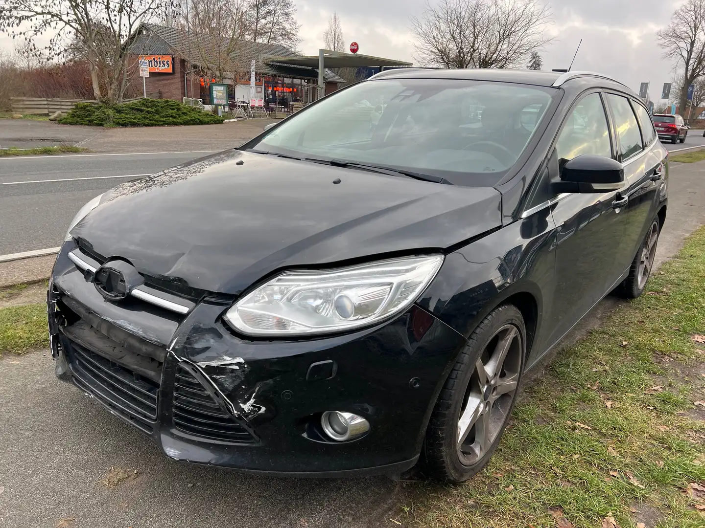 Ford Focus Titanium Schwarz - 2