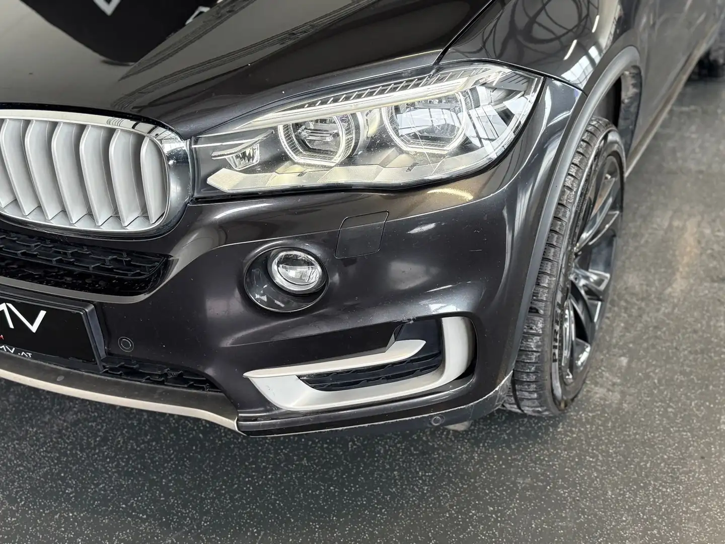 BMW X5 xDrive 40d  AHK 1. Besitz LED Finanzierung Grau - 2