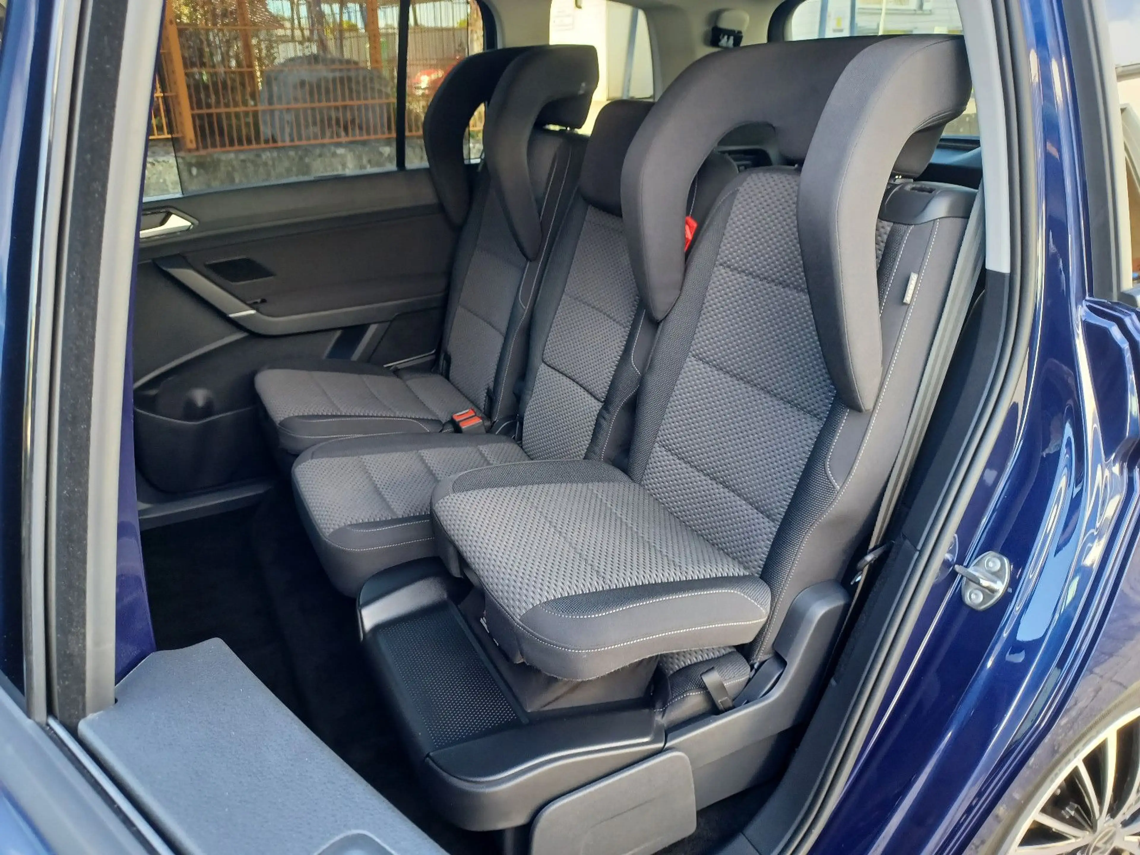 Volkswagen Touran Comfortline 7Sitz ACC DC-Pro Kgo AHK Sthz — photo 13
