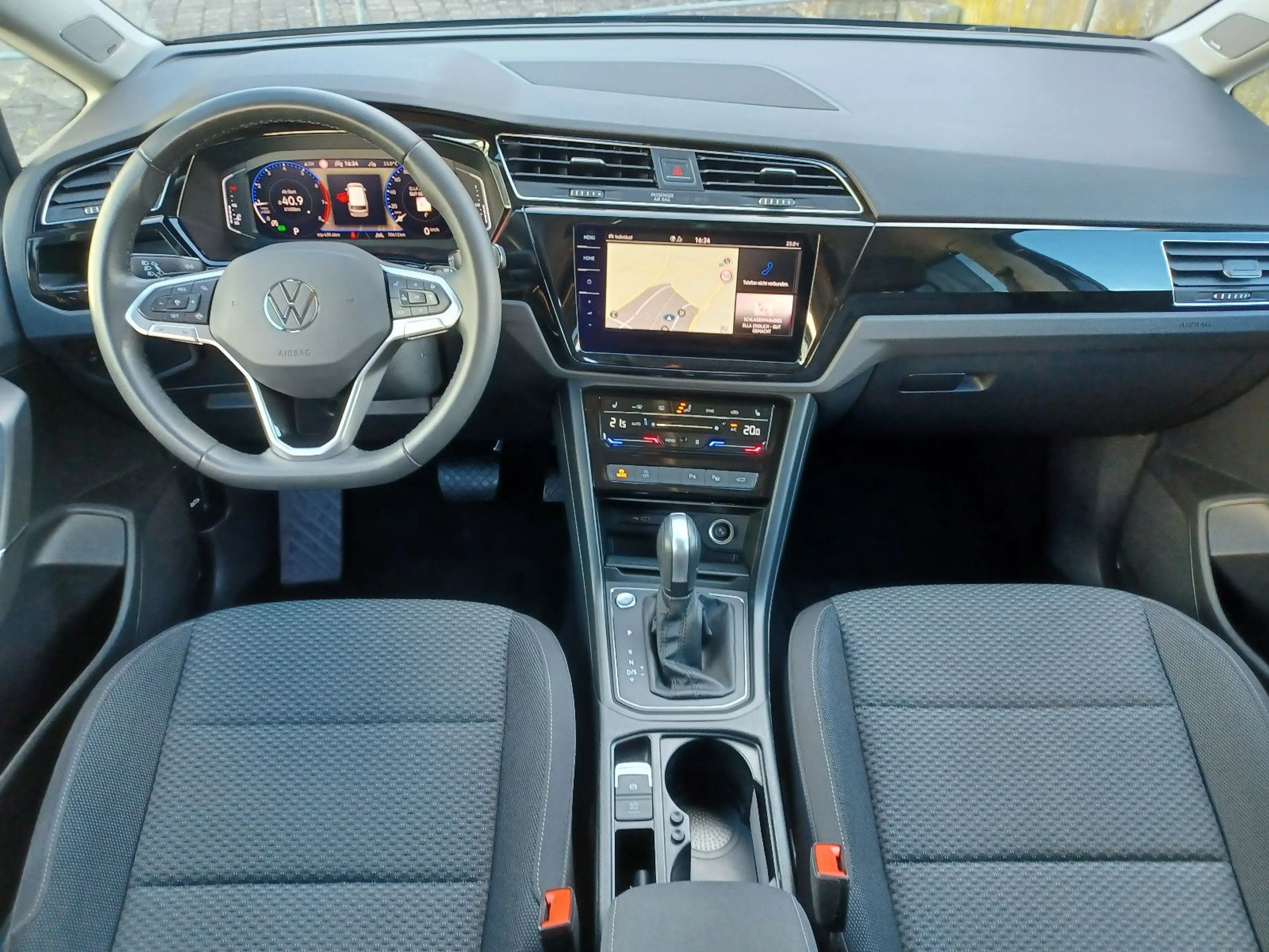 Volkswagen Touran Comfortline 7Sitz ACC DC-Pro Kgo AHK Sthz — photo 7