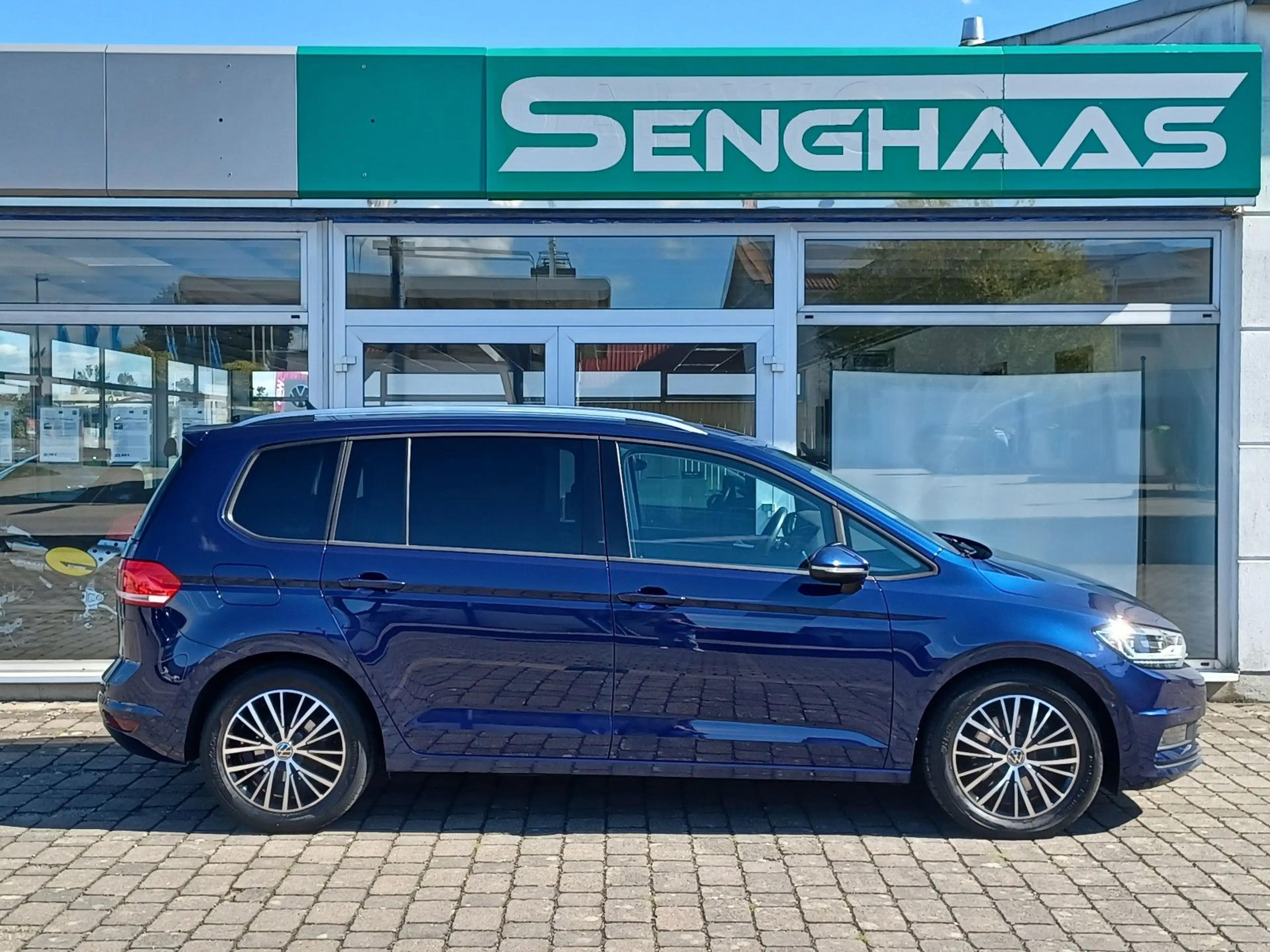 Volkswagen Touran Comfortline 7Sitz ACC DC-Pro Kgo AHK Sthz — photo 2