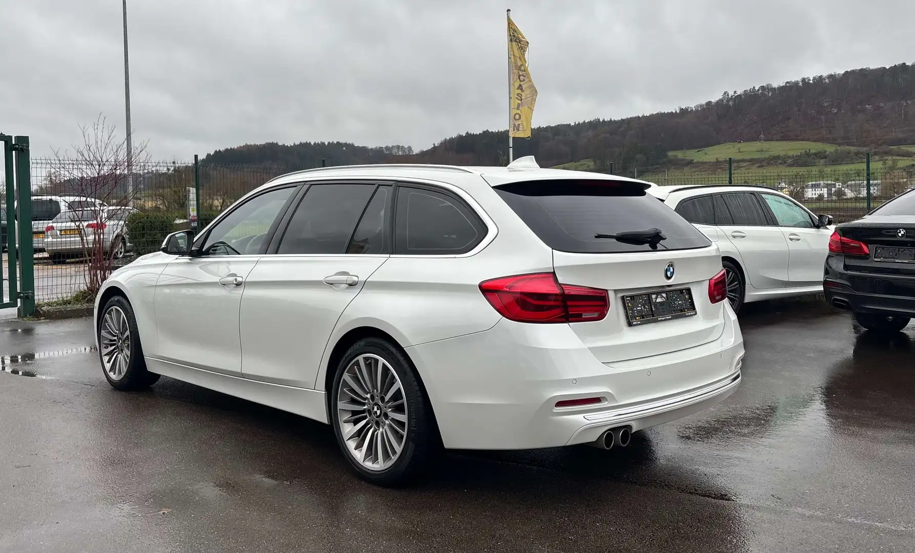 BMW 335 335d Touring xDrive Aut. Individual Alb - 2