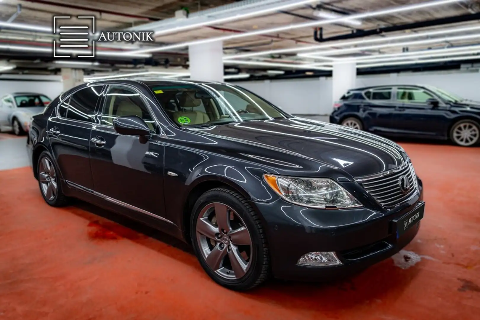 Lexus LS 460 Executive Aut. Gris - 2