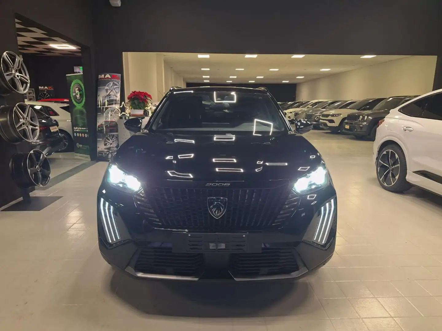 Peugeot 2008 PureTech 100 S&S Allure Nero - 2