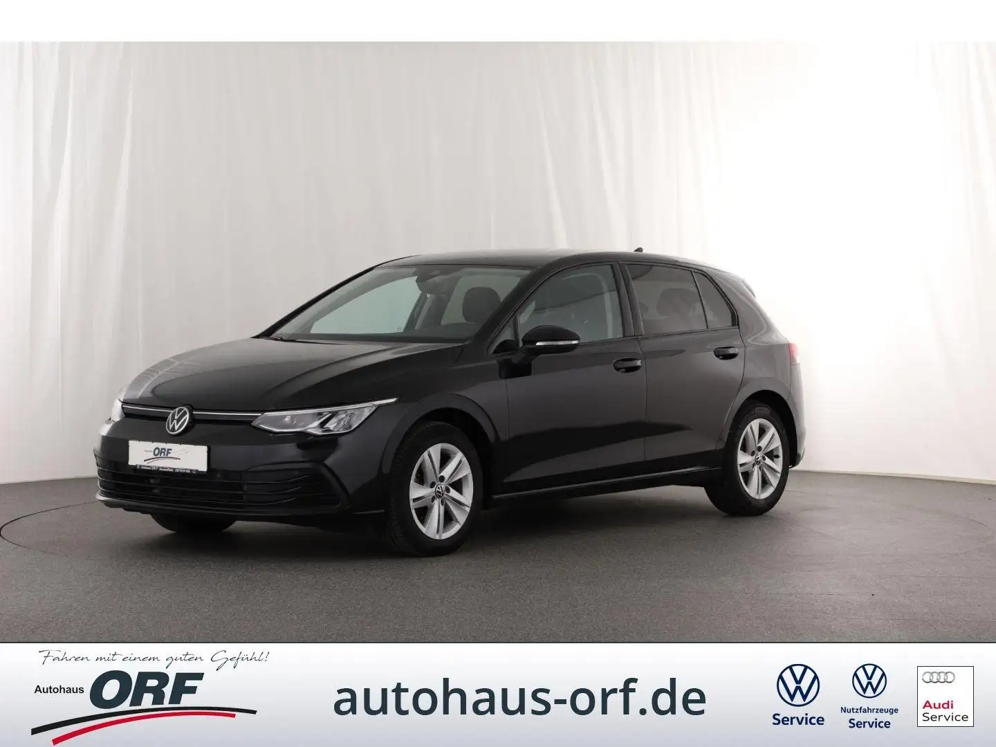 Volkswagen Golf 8 2.0 TDI Life DSG LED NAVI VIRTUAL ACC APP DAB PD Schwarz - 2