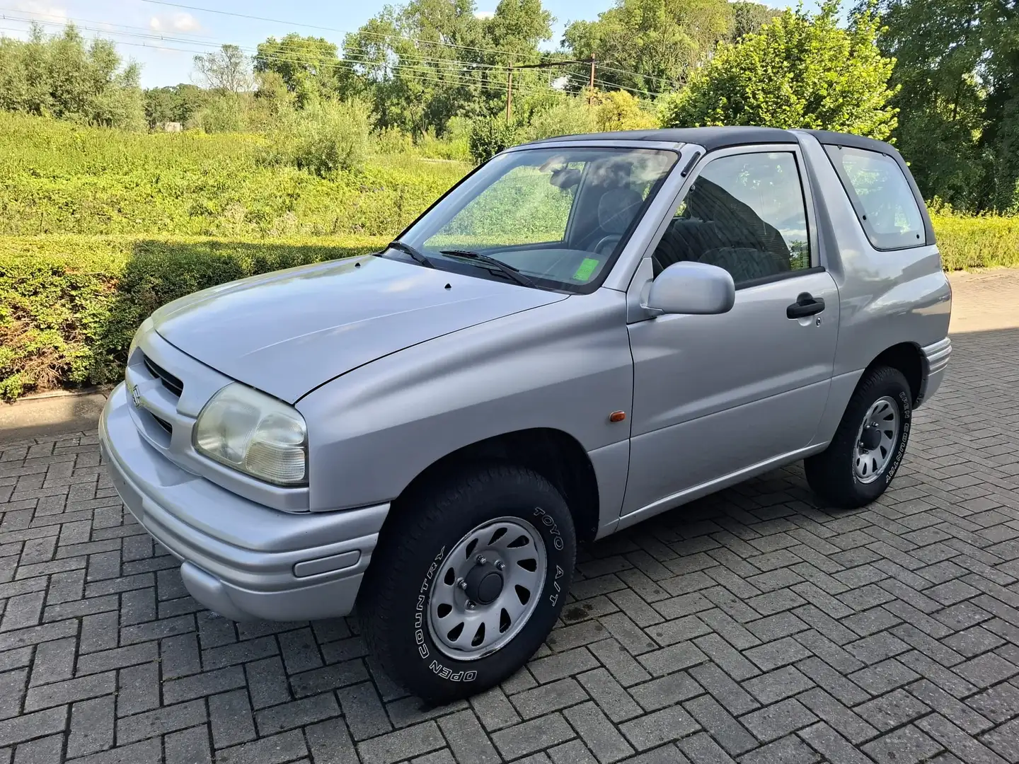 Suzuki Vitara 1.6i Cabriolet - 1