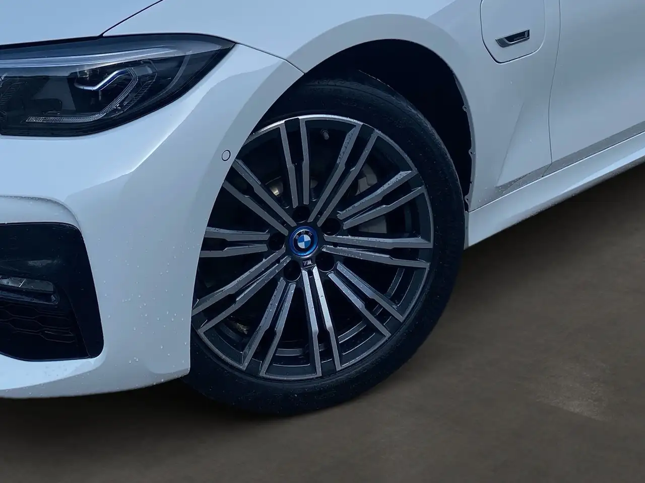 BMW 330 e xDrive Touring, M Sport, HYBRID 6