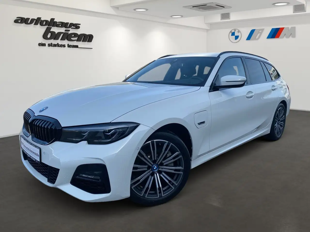 BMW 330 e xDrive Touring, M Sport, HYBRID