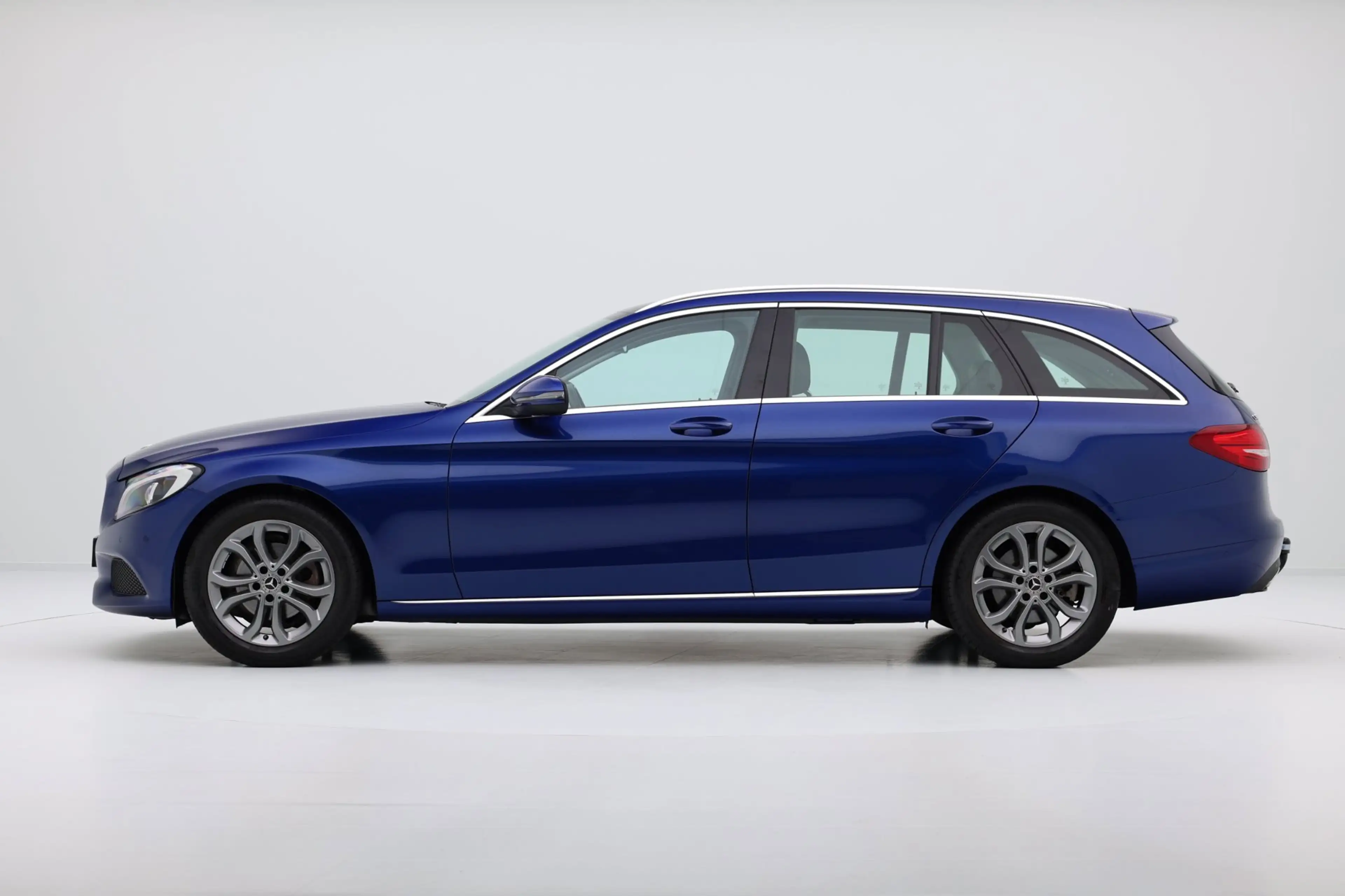 Mercedes-Benz C 180 Estate Premium Plus Aut. Pano|Half Leder|Cam|LMV|N — photo 39