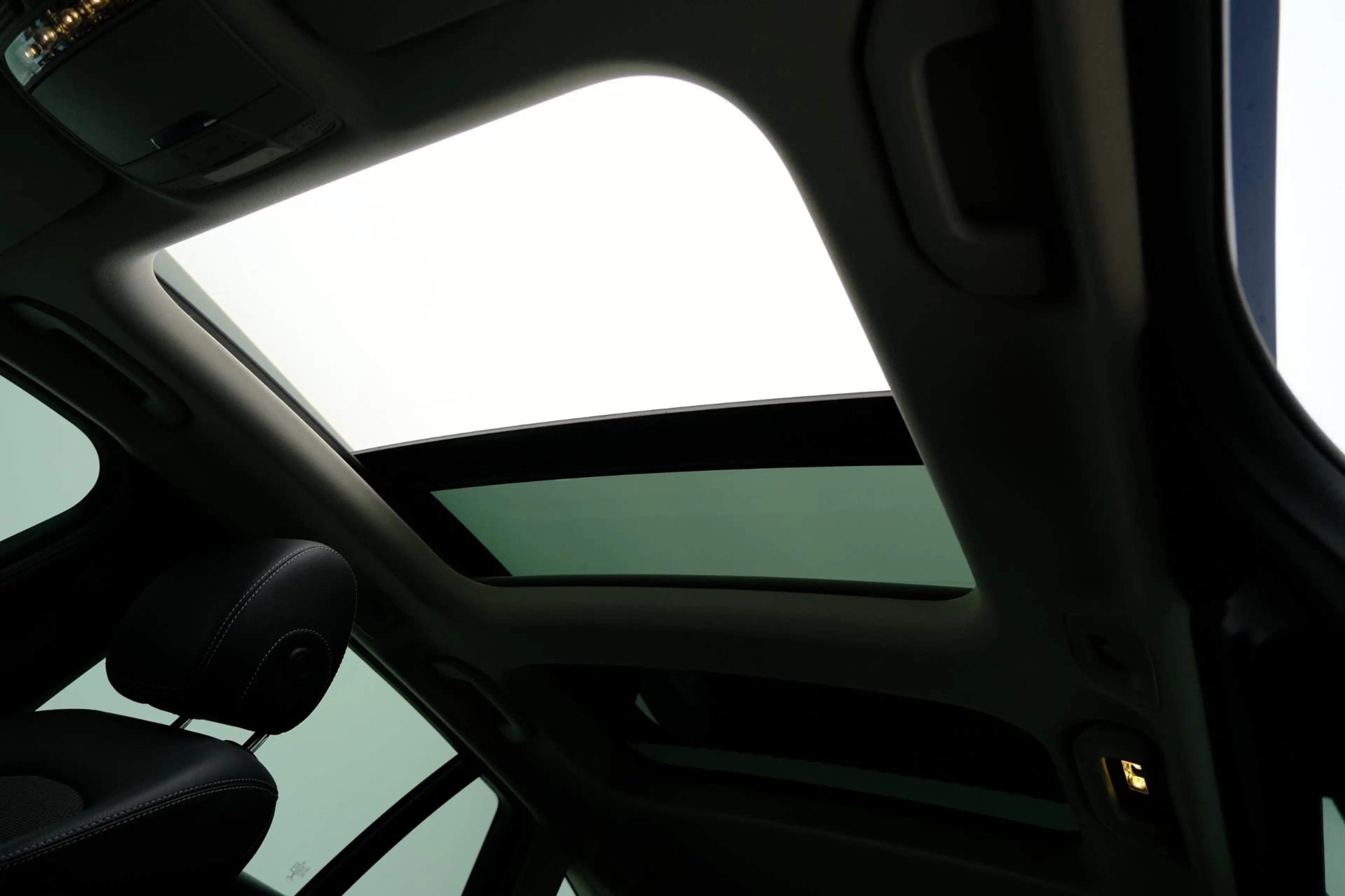 Mercedes-Benz C 180 Estate Premium Plus Aut. Pano|Half Leder|Cam|LMV|N — photo 23