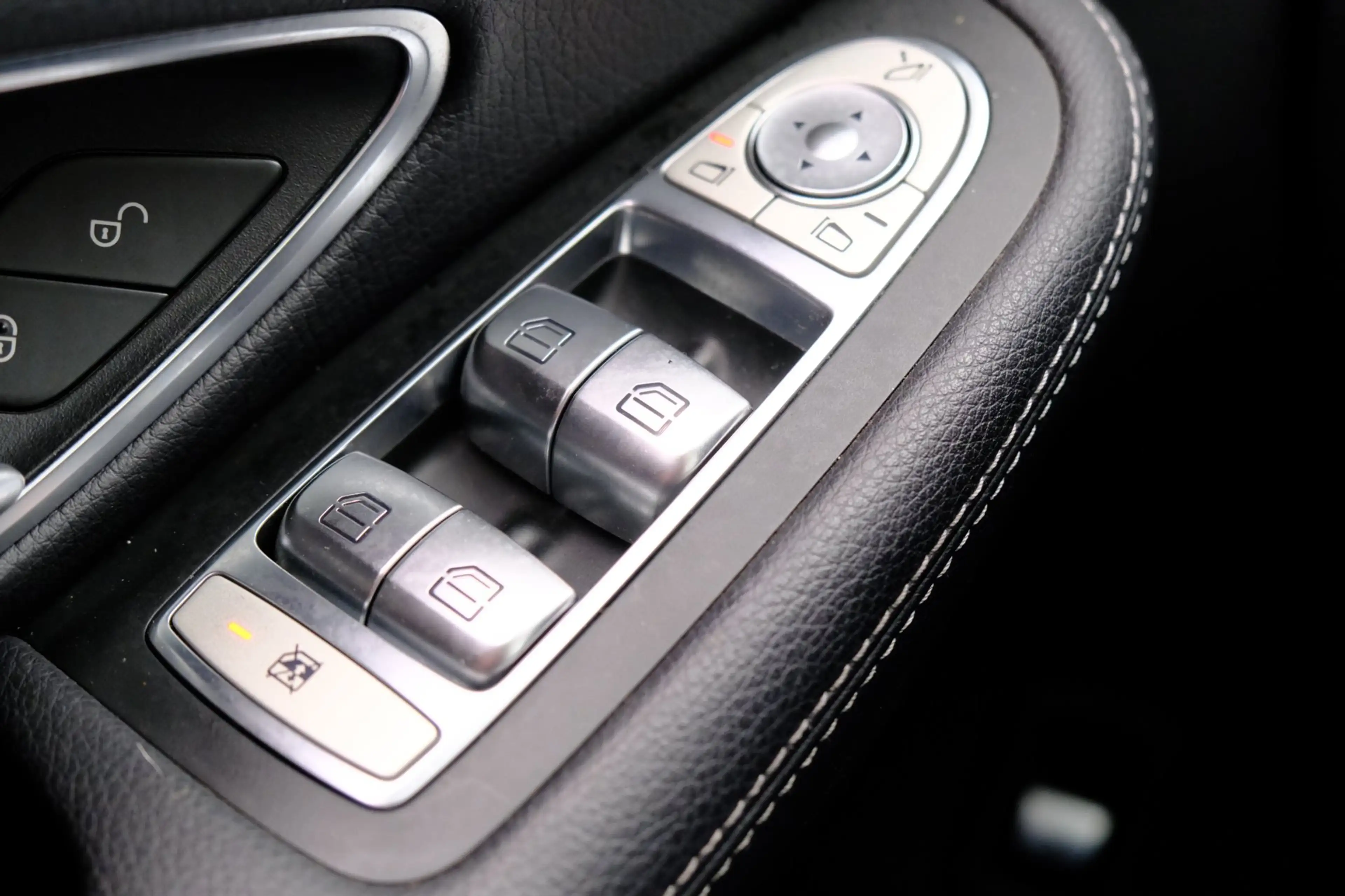 Mercedes-Benz C 180 Estate Premium Plus Aut. Pano|Half Leder|Cam|LMV|N — photo 28
