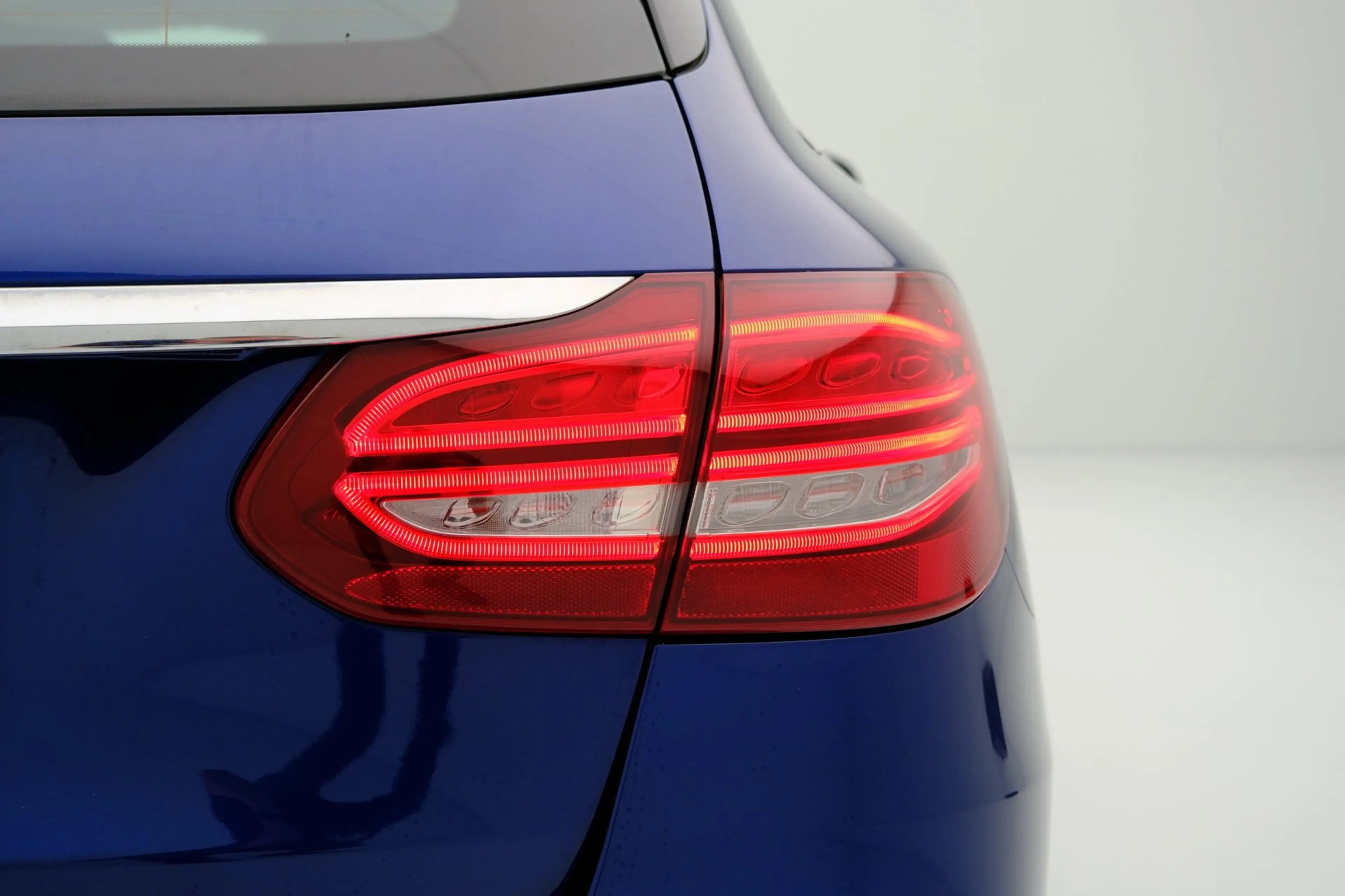 Mercedes-Benz C 180 Estate Premium Plus Aut. Pano|Half Leder|Cam|LMV|N — photo 19
