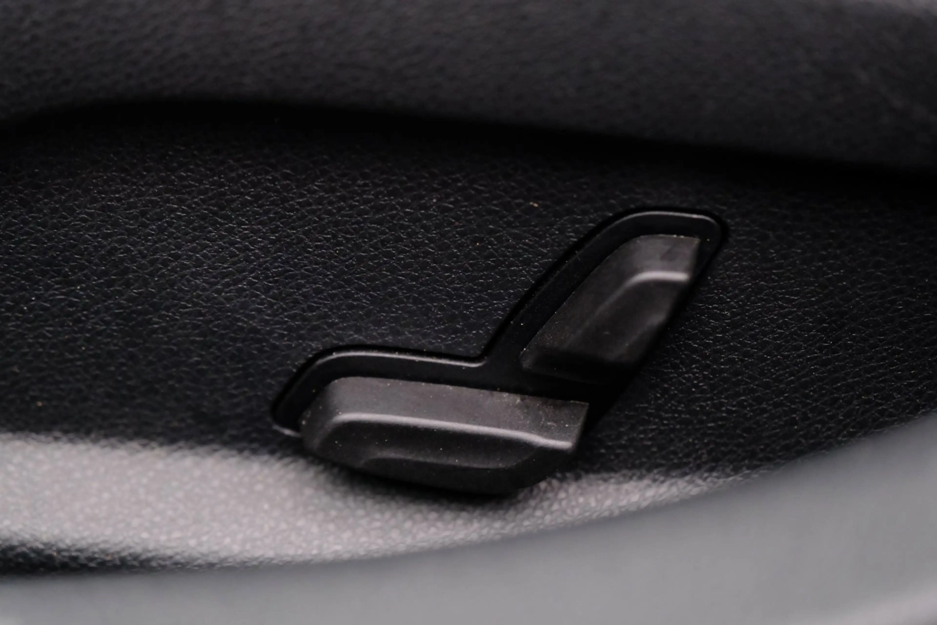 Mercedes-Benz C 180 Estate Premium Plus Aut. Pano|Half Leder|Cam|LMV|N — photo 35