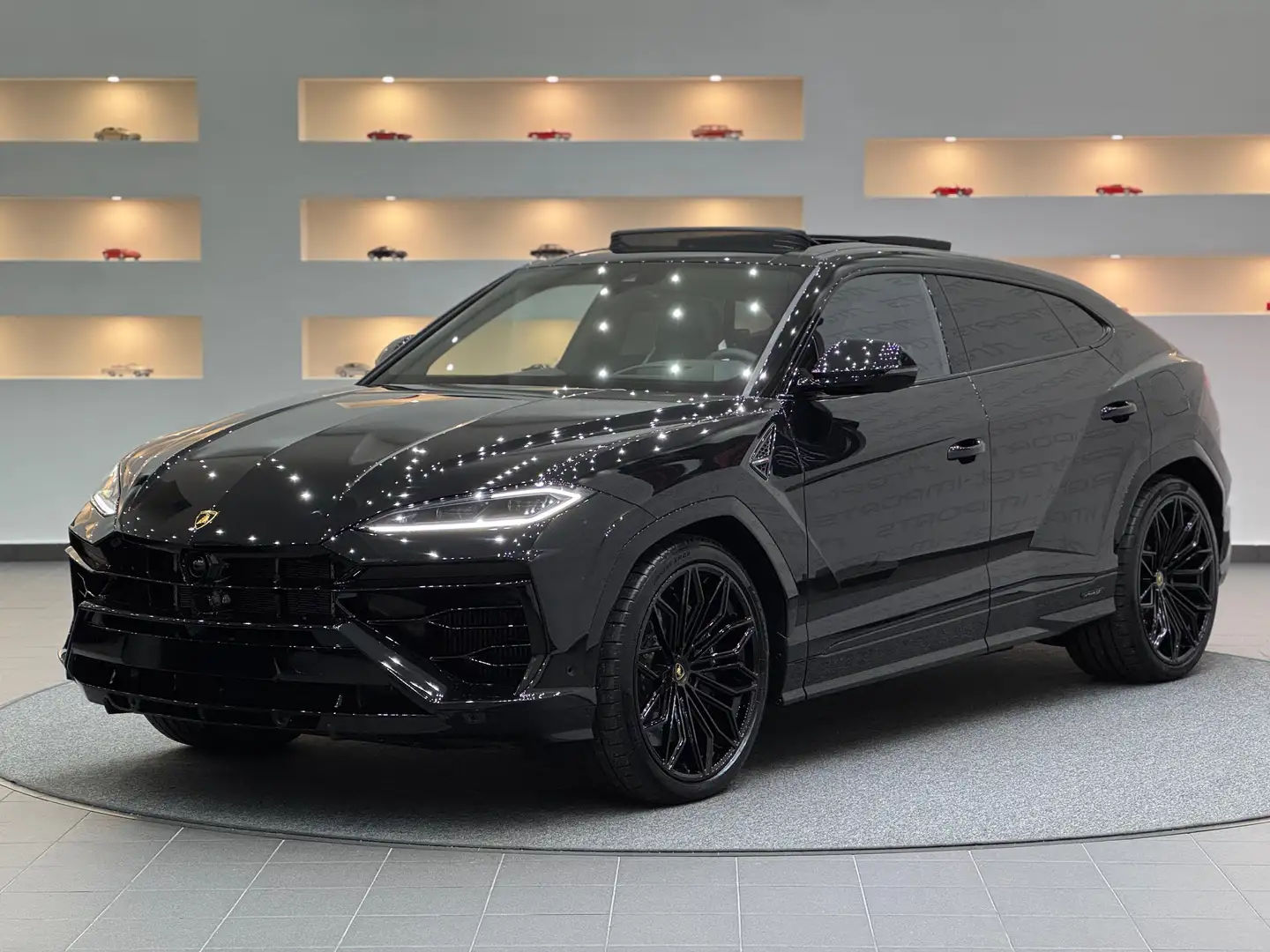 Lamborghini Urus SE *Bang&Olufsen*Massage*Fond-Entertainment*AHK* Schwarz - 1