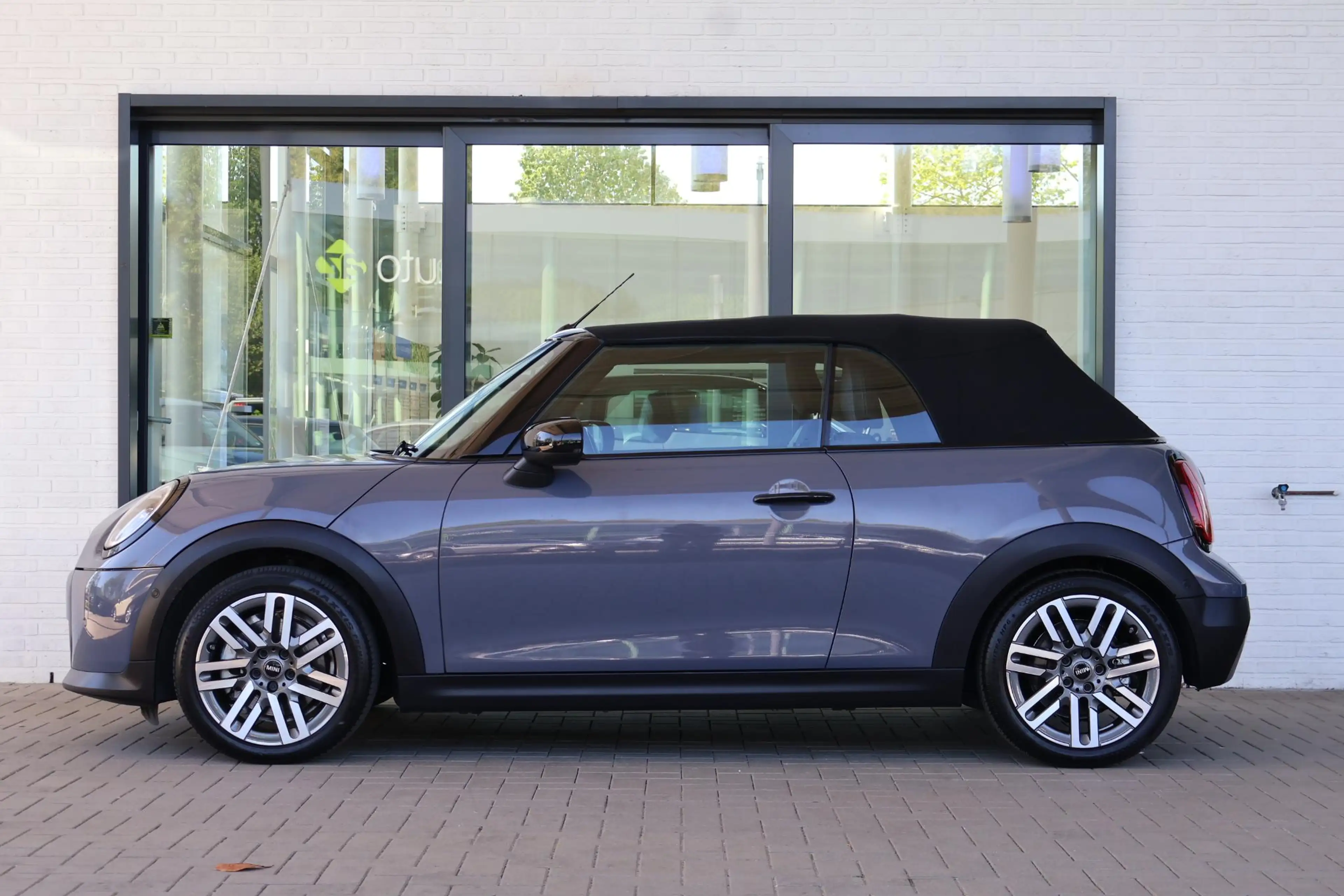 MINI Cooper C Cabrio | Pakket M | Head-Up Display | Stoel- en Stuurverw — photo 6