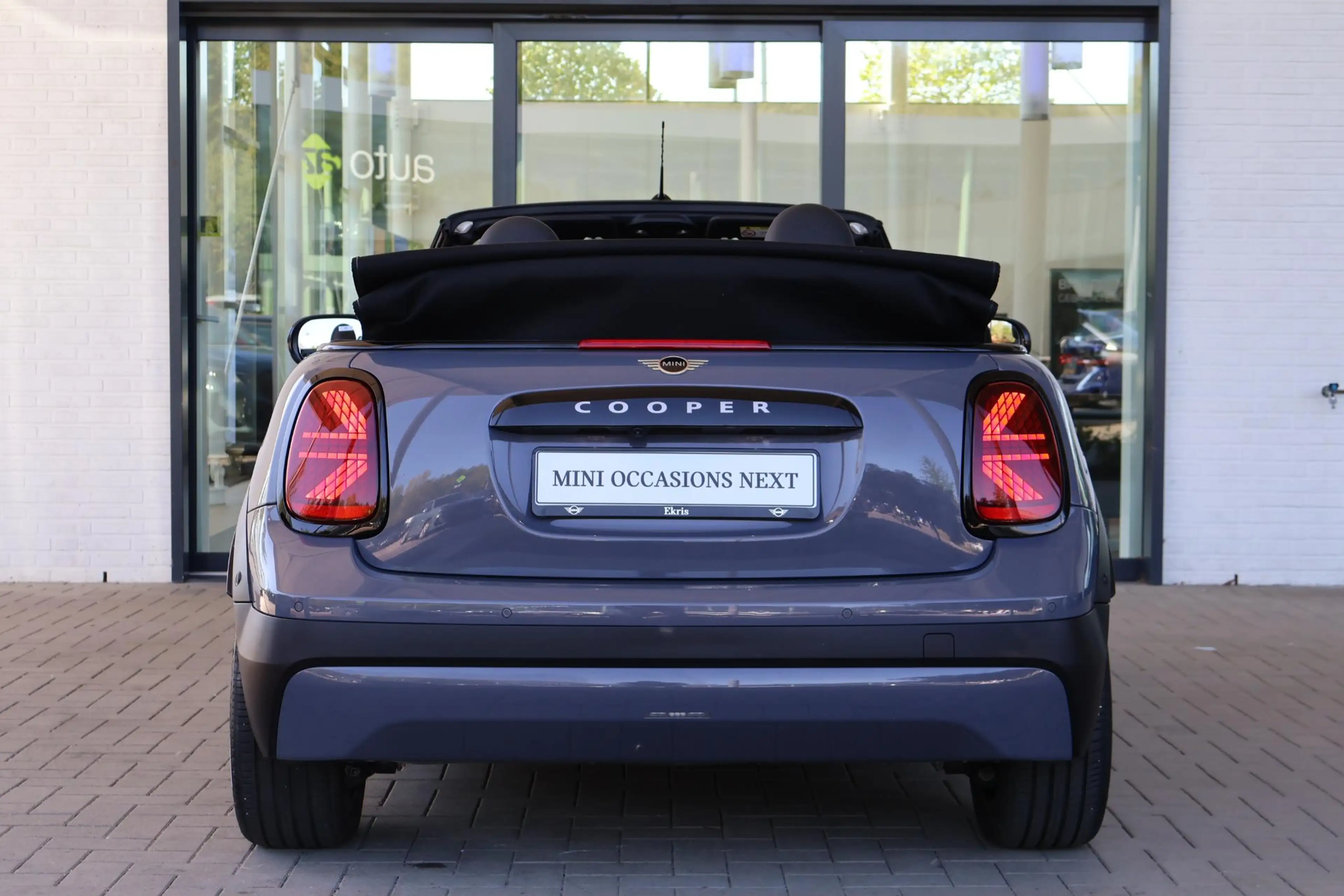 MINI Cooper C Cabrio | Pakket M | Head-Up Display | Stoel- en Stuurverw — photo 4