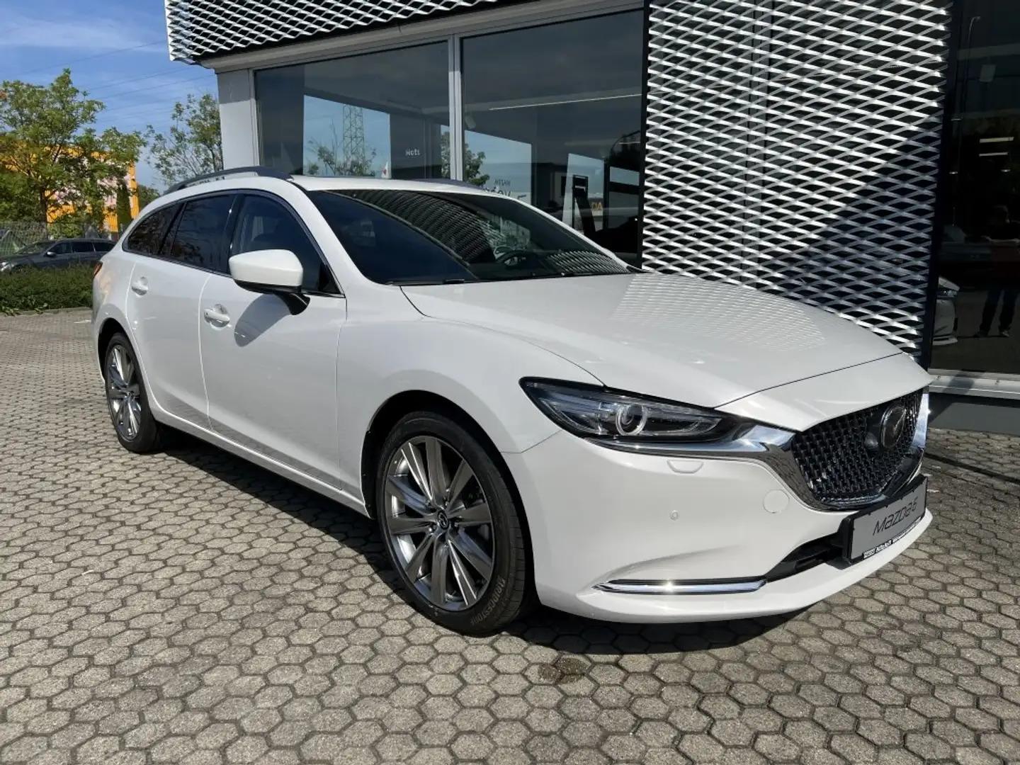 Mazda 6 Kombi Benzin 194 PS Automatik Takumi Schiebedach Wit - 1