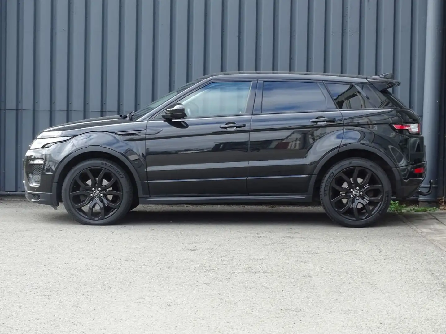 Land Rover Range Rover Evoque 2.0 TD4 HSE | 20" | Pano | Stoelverwarming | Trekh Zwart - 2