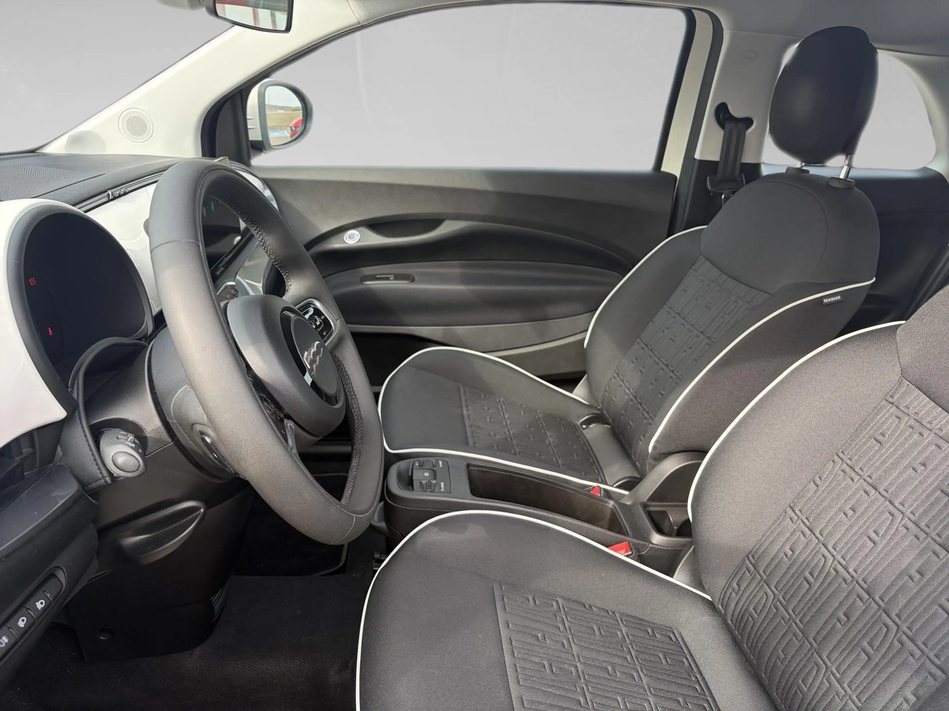 Fiat 500e 500e 42 kWh LIMO — photo 4