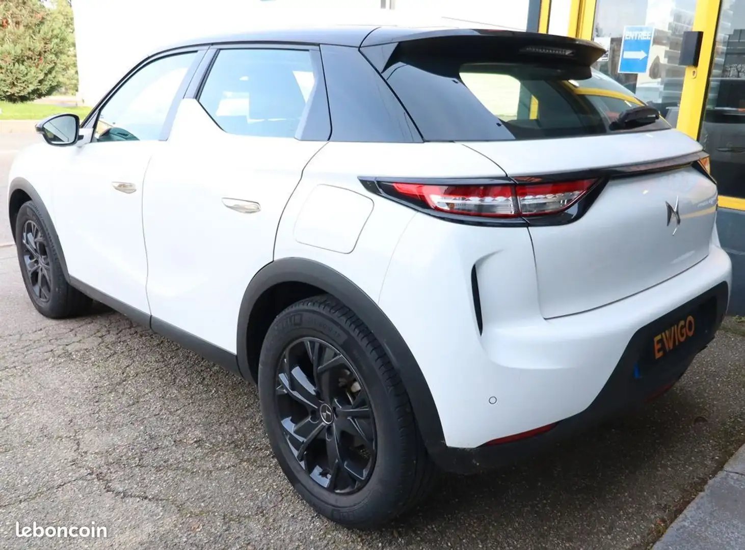 DS Automobiles DS 3 Crossback automobiles 1.2 puretech 100 ch so-chic Blanc - 2