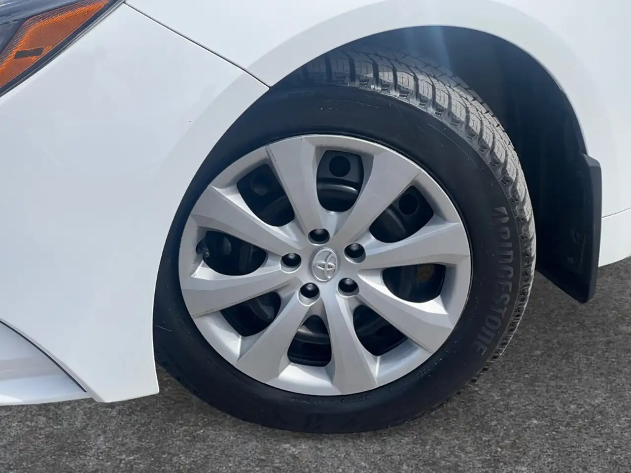 Toyota Corolla снимка Toyota Corolla