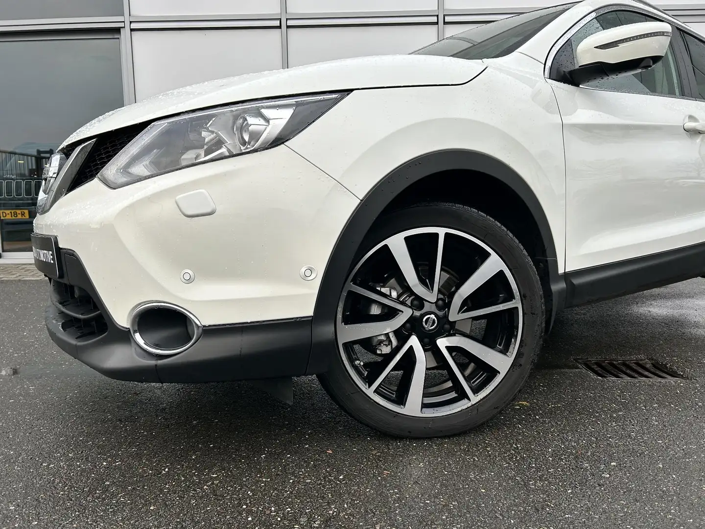Nissan Qashqai 1.2 115pk Tekna AUTOMAAT | TREKHAAK | PANORAMADAK Weiß - 2