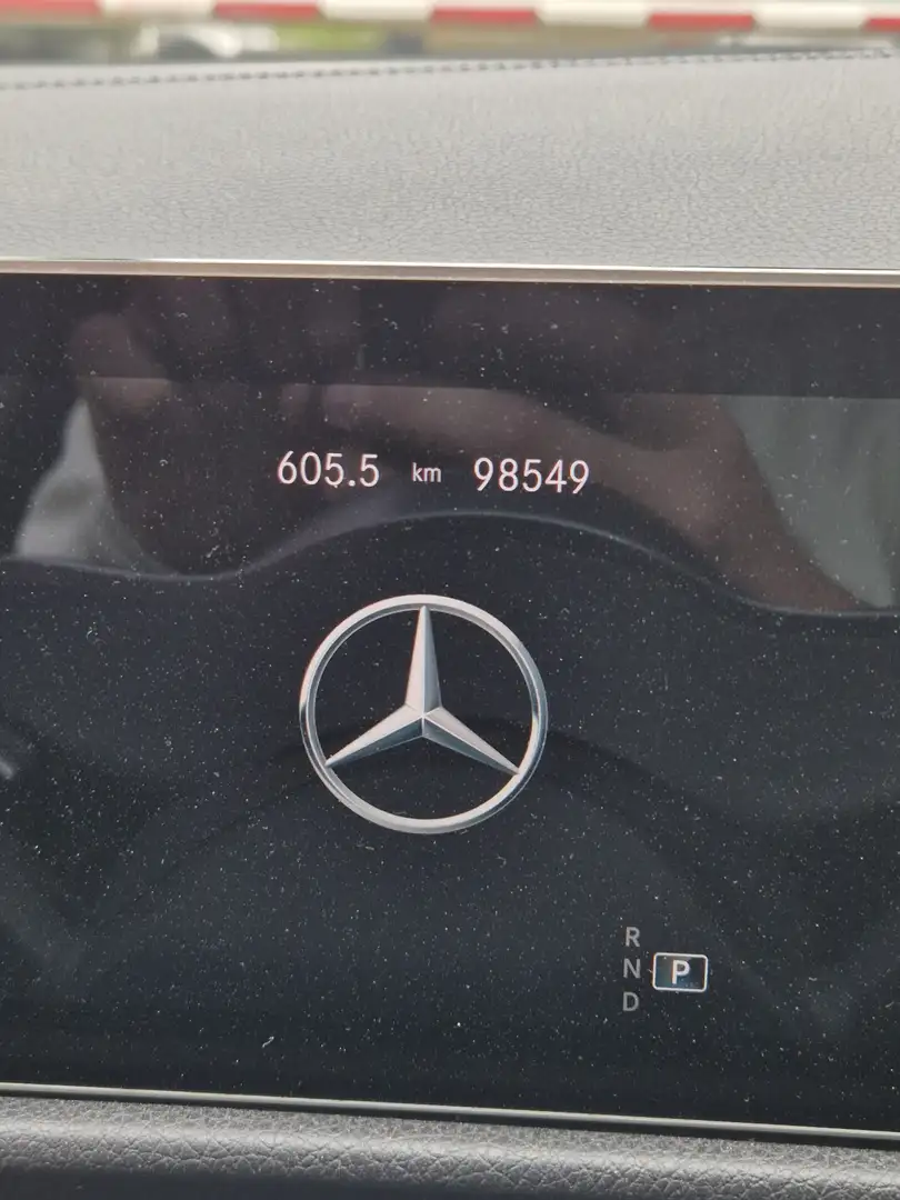 Mercedes-Benz B 180 d Launch Edition - 2